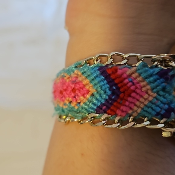 🪅 Artisanal Friendship Bracelet Watch - Picture 8 of 8